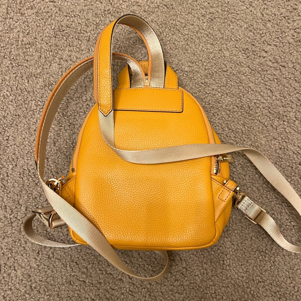 Michael Kors mini backpack - Picture 5 of 7